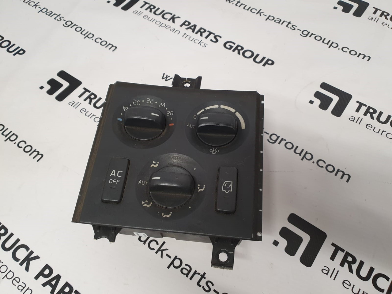 VOLVO FH12, FH13, EURO3, EURO4, EURO5 climate control unit, AC control 20508582, 21318121, 20508579, 21086068, GKR 9140010534, CU-BAS, 21284813, 21318125, CU-ECC 20467046, 20481621, 20508581, 21318123 - Dasbor untuk Truk: gambar 1 VOLVO FH12, FH13, EURO3, EURO4, EURO5 climate control unit, AC control 20508582, 21318121, 20508579, 21086068, GKR 9140010534, CU-BAS, 21284813, 21318125, CU-ECC 20467046, 20481621, 20508581, 21318123 - Dasbor untuk Truk: gambar 1