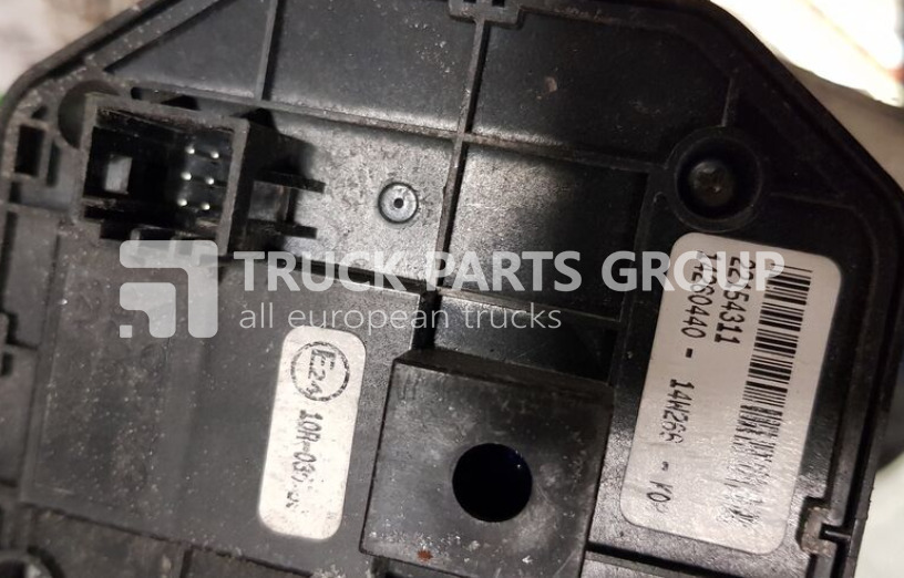 VOLVO FH4 euro6 control panels dashboard, central panel, information p dashboard - Dasbor untuk Truk: gambar 5 VOLVO FH4 euro6 control panels dashboard, central panel, information p dashboard - Dasbor untuk Truk: gambar 5