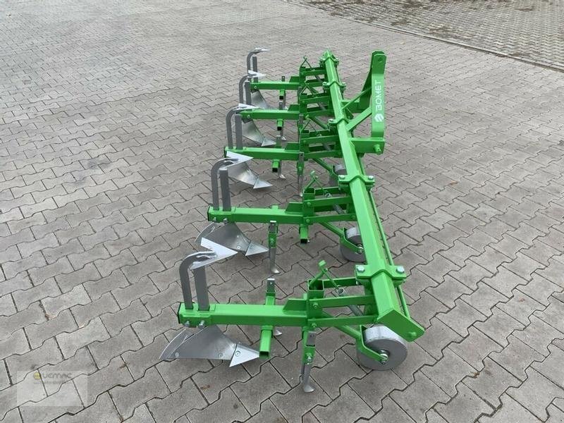 BOMET Kartoffelhäufler Bomet P475/1 4reihig Norma Häufler Kartoffel NEU - Mesin pengolahan tanah: gambar 2 BOMET Kartoffelhäufler Bomet P475/1 4reihig Norma Häufler Kartoffel NEU - Mesin pengolahan tanah: gambar 2