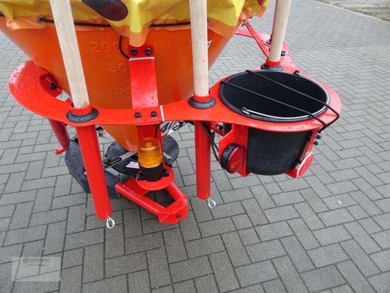 Dexwal 300L Kommunal Streuer Salzstreuer Trichterstreuer NEU - Penyebar pasir/ Garam: gambar 3 Dexwal 300L Kommunal Streuer Salzstreuer Trichterstreuer NEU - Penyebar pasir/ Garam: gambar 3