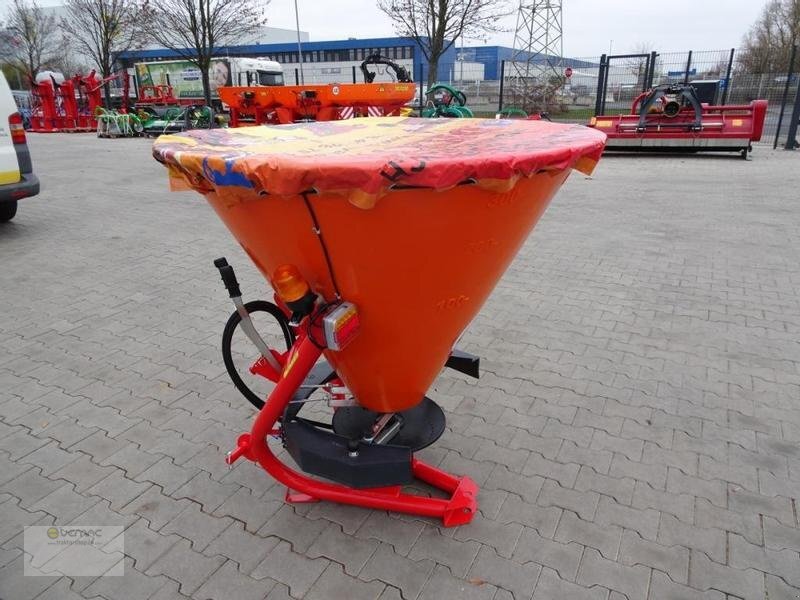 Dexwal 400L Salzstreuer Düngerstreuer Streuer hydraulischer Antrieb - Penyebar pasir/ Garam: gambar 1 Dexwal 400L Salzstreuer Düngerstreuer Streuer hydraulischer Antrieb - Penyebar pasir/ Garam: gambar 1
