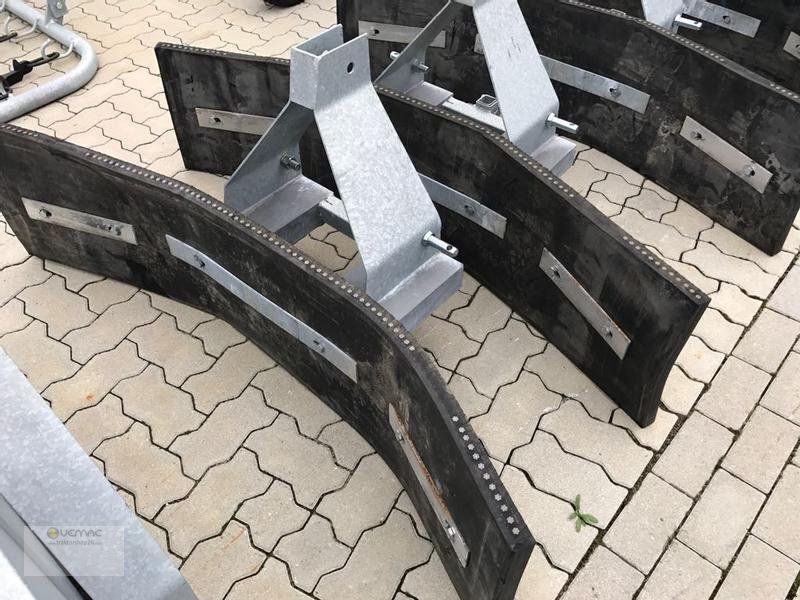 Vemac Gummischieber 200 Futterschieber Gülle Schneeschild 3Punkt - Pisau: gambar 1 Vemac Gummischieber 200 Futterschieber Gülle Schneeschild 3Punkt - Pisau: gambar 1