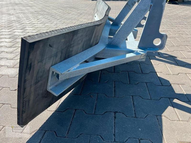 Vemac Gummischieber 260 Schäffer Futterschieber, Gülleschieber, Schneeschild - Pisau untuk Peralatan pertanian: gambar 5 Vemac Gummischieber 260 Schäffer Futterschieber, Gülleschieber, Schneeschild - Pisau untuk Peralatan pertanian: gambar 5