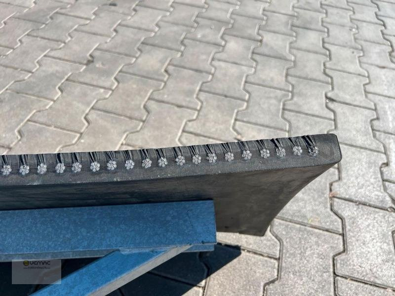 Vemac Gummischieber 260 Schäffer Futterschieber, Gülleschieber, Schneeschild - Pisau untuk Peralatan pertanian: gambar 3 Vemac Gummischieber 260 Schäffer Futterschieber, Gülleschieber, Schneeschild - Pisau untuk Peralatan pertanian: gambar 3