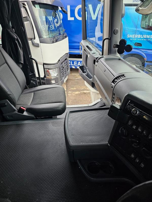 Scania g410 G410 4x2 - Tractor head: gambar 2 Scania g410 G410 4x2 - Tractor head: gambar 2