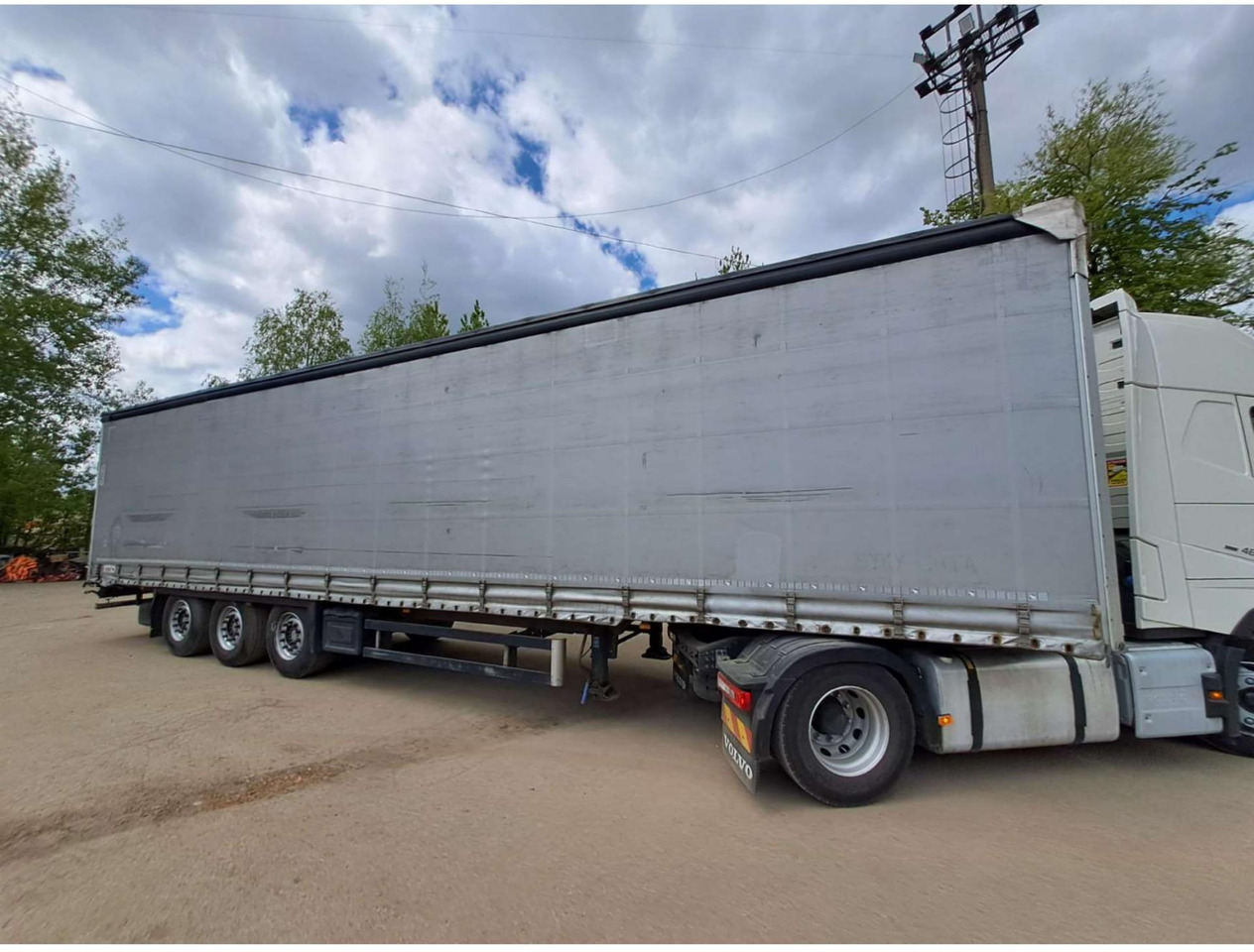 2018/2019 Schmitz Cargobull SCS24/L - Semi-trailer dengan terpal samping: gambar 2 2018/2019 Schmitz Cargobull SCS24/L - Semi-trailer dengan terpal samping: gambar 2