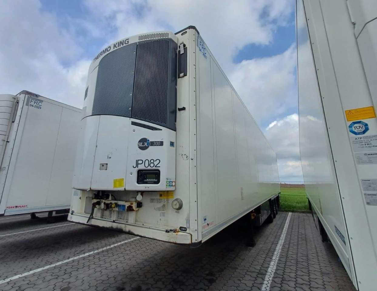 2018 Schmitz Cargobull SKO Double Deck FP 45 ThermoKing SLXi 300 Lifting Axle - Semi-trailer berpendingin: gambar 1 2018 Schmitz Cargobull SKO Double Deck FP 45 ThermoKing SLXi 300 Lifting Axle - Semi-trailer berpendingin: gambar 1