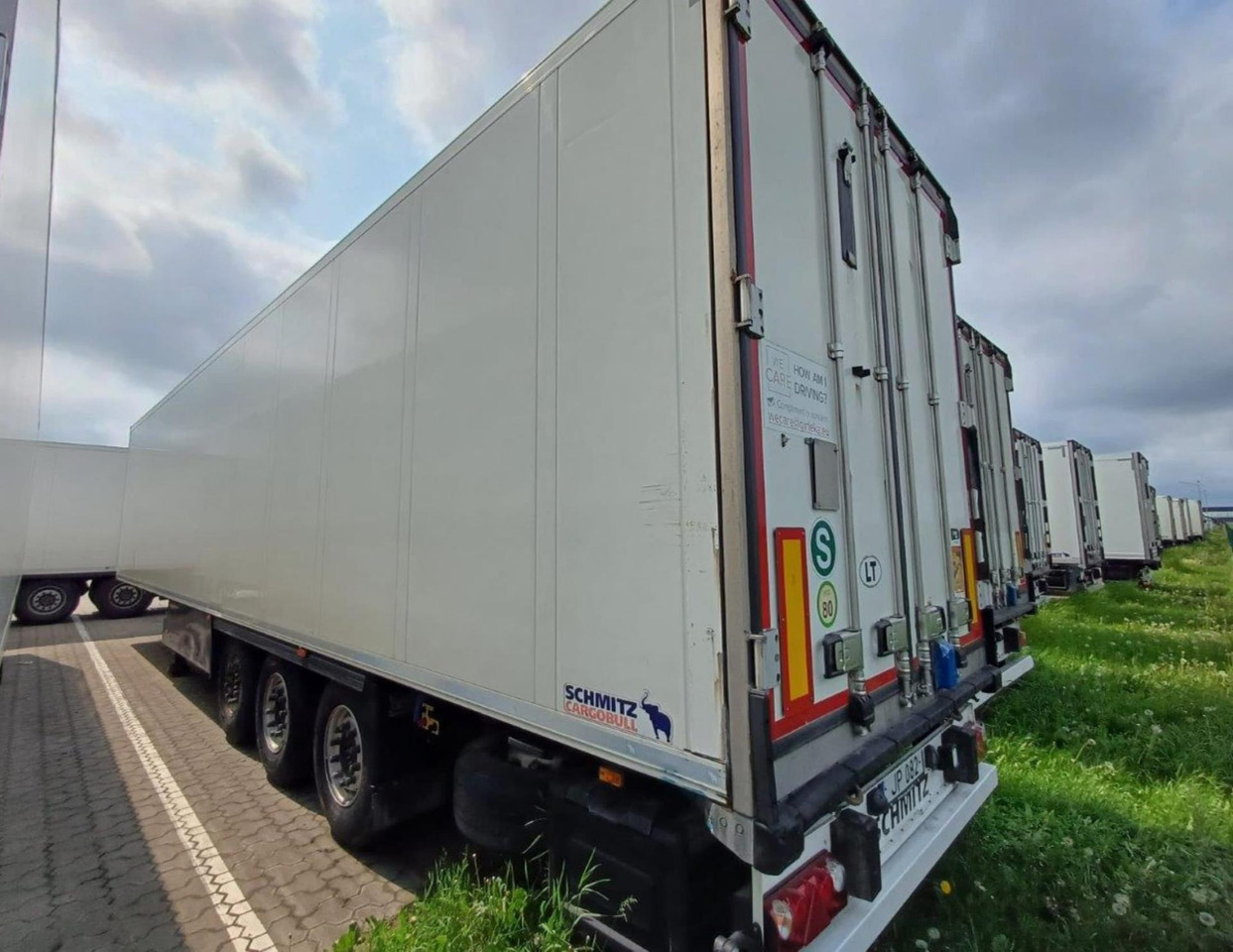 2018 Schmitz Cargobull SKO Double Deck FP 45 ThermoKing SLXi 300 Lifting Axle - Semi-trailer berpendingin: gambar 2 2018 Schmitz Cargobull SKO Double Deck FP 45 ThermoKing SLXi 300 Lifting Axle - Semi-trailer berpendingin: gambar 2