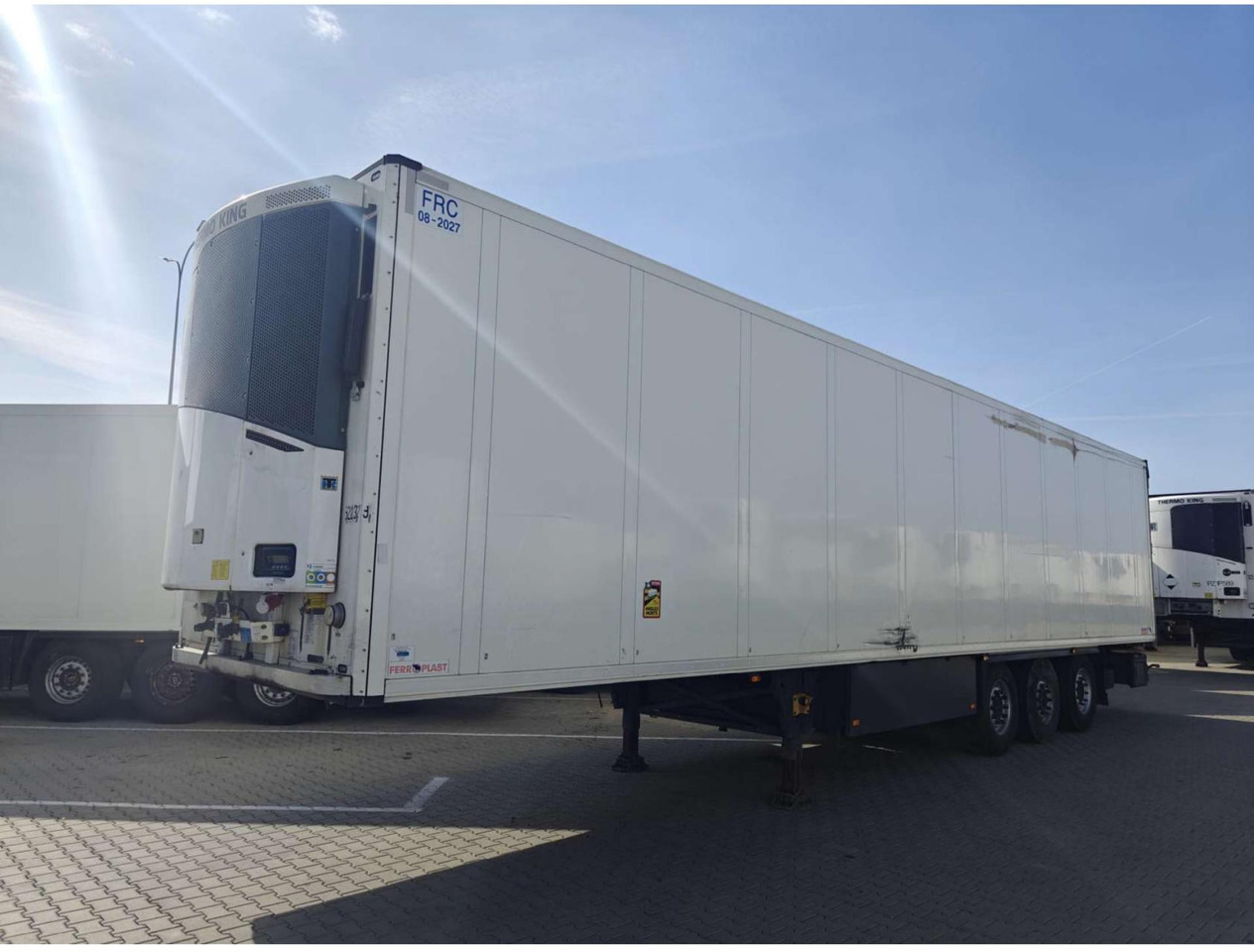 2018 Schmitz Cargobull SKO Double Deck FP 60 ThermoKing SLXi 300 Lifting Axle - Semi-trailer berpendingin: gambar 5 2018 Schmitz Cargobull SKO Double Deck FP 60 ThermoKing SLXi 300 Lifting Axle - Semi-trailer berpendingin: gambar 5