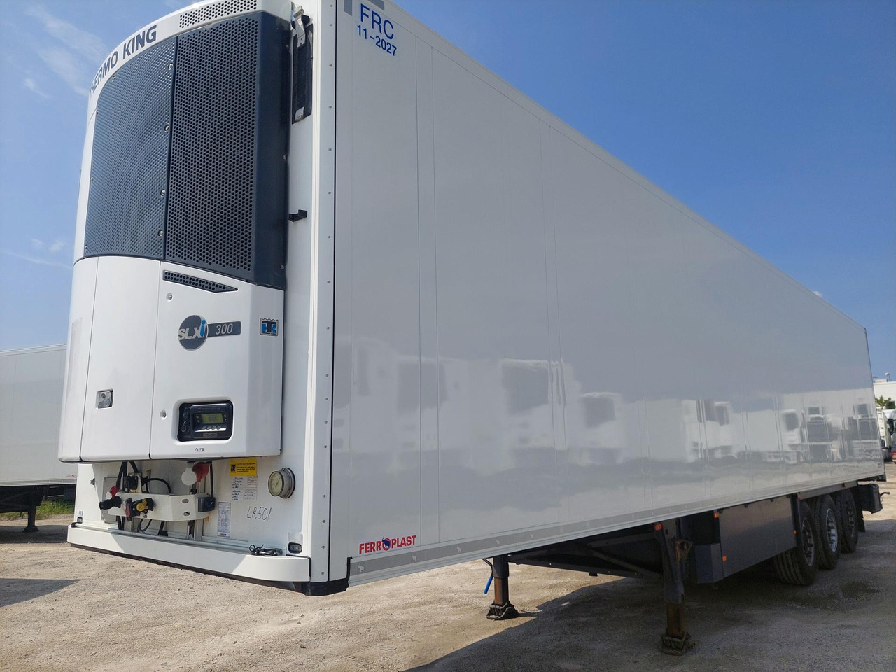 2018 Schmitz Cargobull SKO Double Deck FP 60 ThermoKing SLXi 300 Lifting Axle - Semi-trailer berpendingin: gambar 2 2018 Schmitz Cargobull SKO Double Deck FP 60 ThermoKing SLXi 300 Lifting Axle - Semi-trailer berpendingin: gambar 2