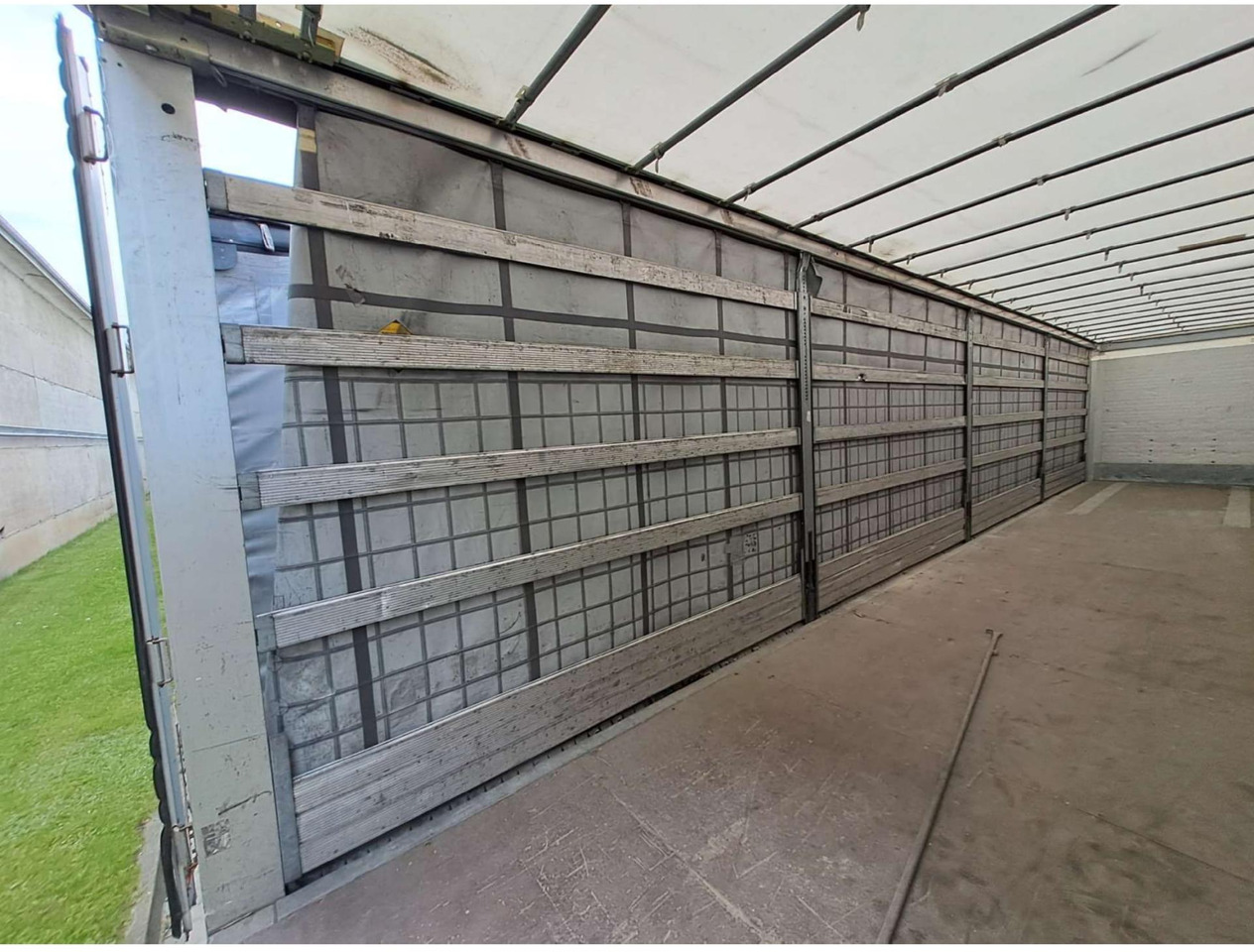 2019 Schmitz Cargobull SCS24/L Lifting Axle - Semi-trailer dengan terpal samping: gambar 3 2019 Schmitz Cargobull SCS24/L Lifting Axle - Semi-trailer dengan terpal samping: gambar 3