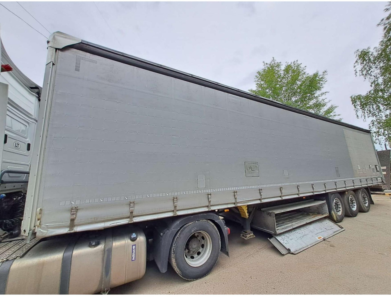 2019 Schmitz Cargobull SCS24/L Lifting Axle - Semi-trailer dengan terpal samping: gambar 2 2019 Schmitz Cargobull SCS24/L Lifting Axle - Semi-trailer dengan terpal samping: gambar 2