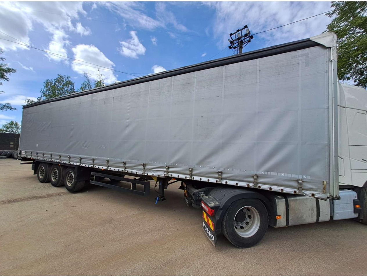 2019 Schmitz Cargobull SCS24/L - Semi-trailer dengan terpal samping: gambar 2 2019 Schmitz Cargobull SCS24/L - Semi-trailer dengan terpal samping: gambar 2