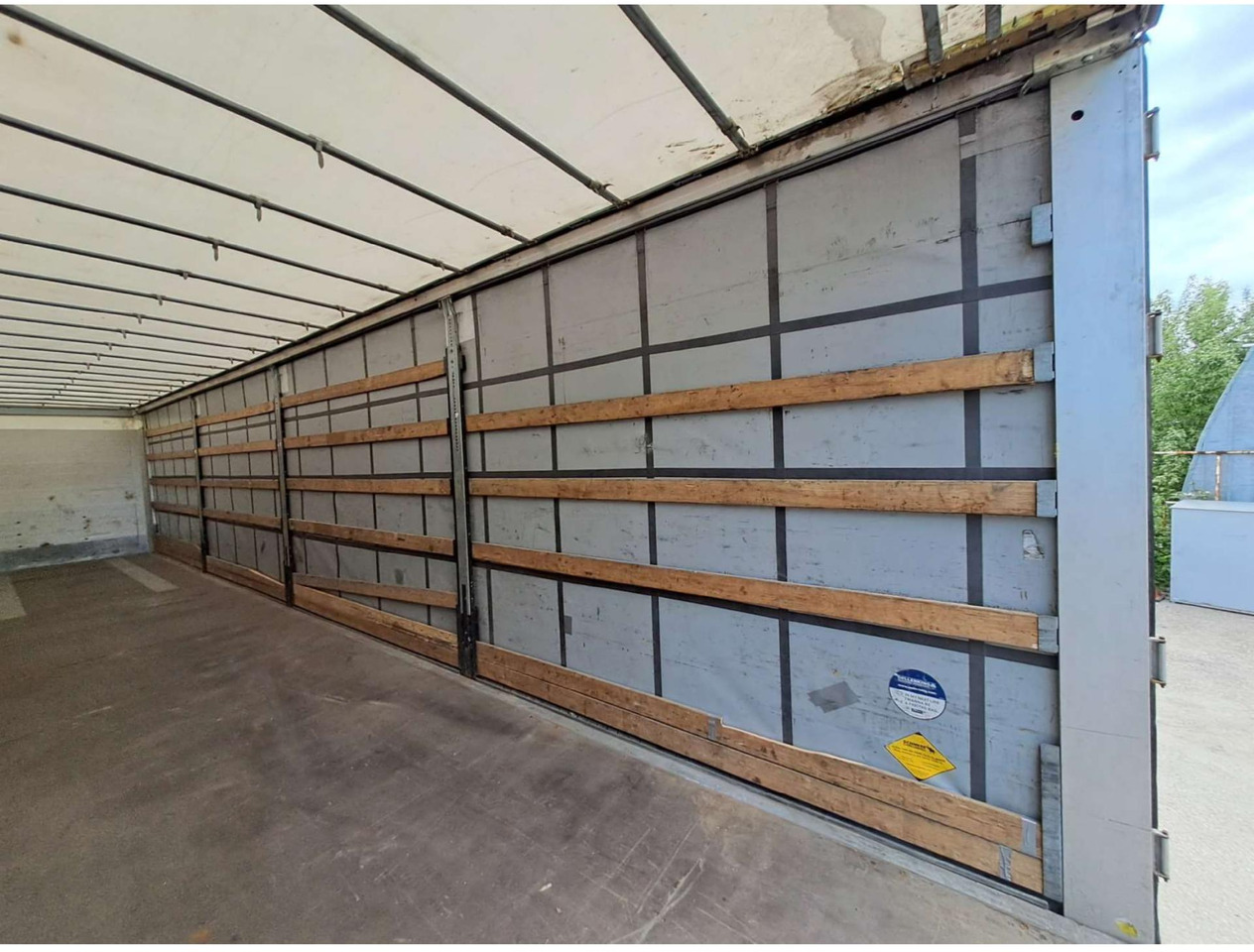 2019 Schmitz Cargobull SCS24/L - Semi-trailer dengan terpal samping: gambar 4 2019 Schmitz Cargobull SCS24/L - Semi-trailer dengan terpal samping: gambar 4