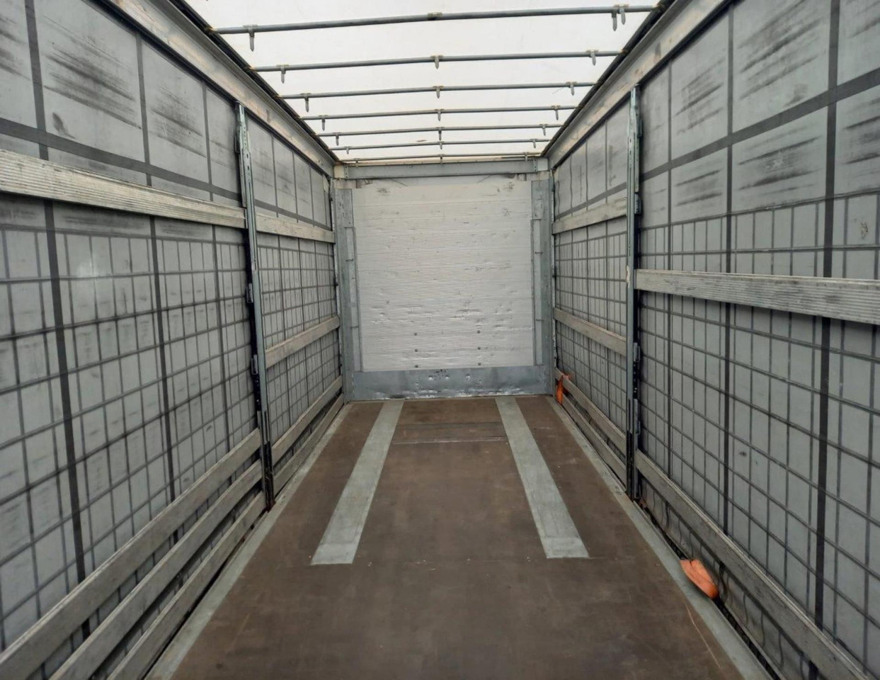 2019 Schmitz Cargobull SCS24/L Varios - Semi-trailer dengan terpal samping: gambar 4 2019 Schmitz Cargobull SCS24/L Varios - Semi-trailer dengan terpal samping: gambar 4