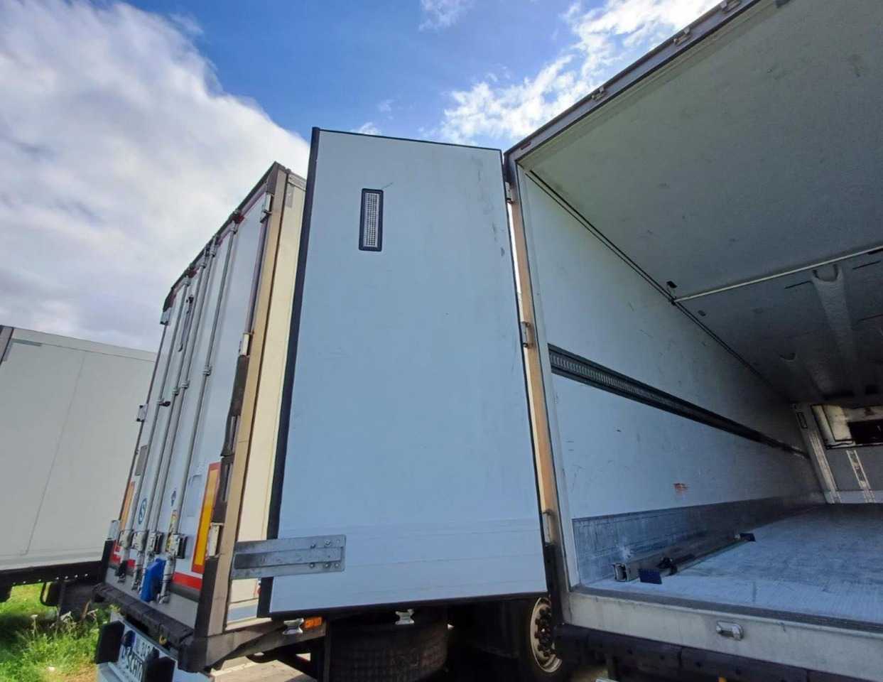 2020 Schmitz Cargobull SKO FP 60 ThermoKing SLXi 300 - Semi-trailer berpendingin: gambar 3 2020 Schmitz Cargobull SKO FP 60 ThermoKing SLXi 300 - Semi-trailer berpendingin: gambar 3