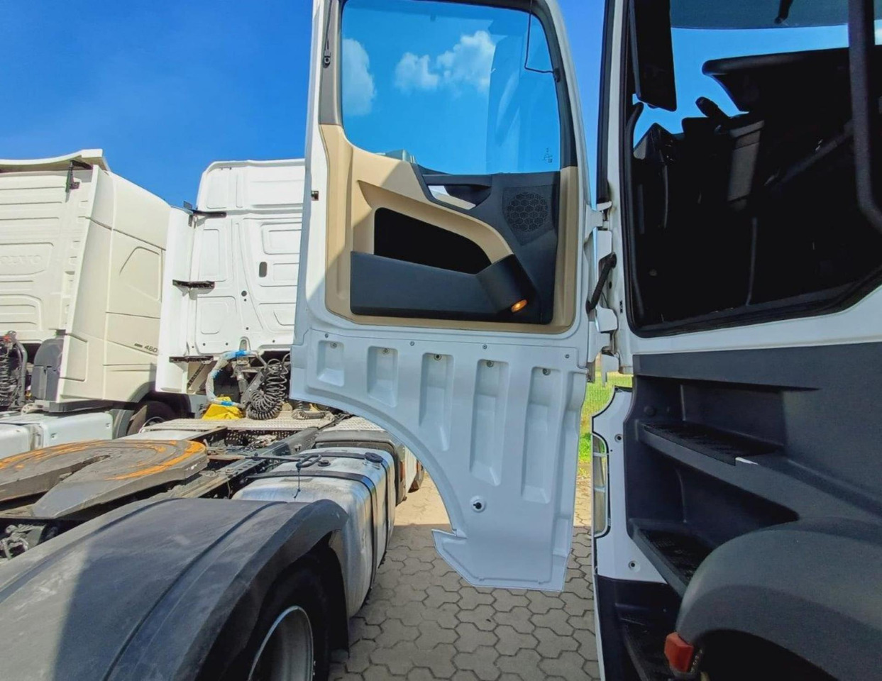 2021 Mercedes-Benz Actros 5 1845 BigSpace - Tractor head: gambar 2 2021 Mercedes-Benz Actros 5 1845 BigSpace - Tractor head: gambar 2