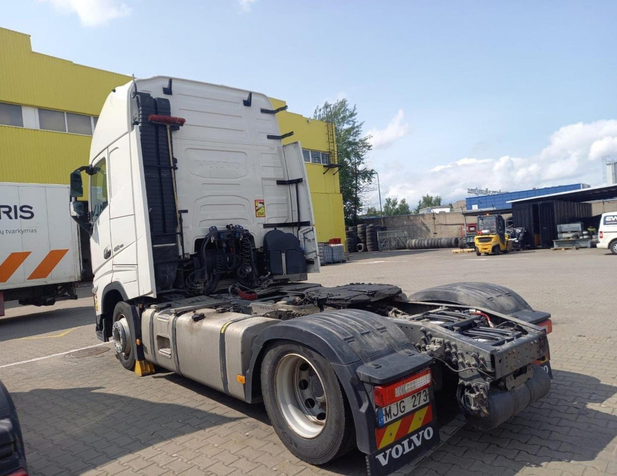 2022 Volvo FH 460 Globetrotter XL Varios i-Save I-ParkCool - Tractor head: gambar 3 2022 Volvo FH 460 Globetrotter XL Varios i-Save I-ParkCool - Tractor head: gambar 3