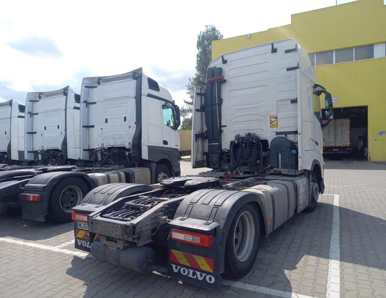 2022 Volvo FH 460 Globetrotter XL Varios i-Save I-ParkCool - Tractor head: gambar 2 2022 Volvo FH 460 Globetrotter XL Varios i-Save I-ParkCool - Tractor head: gambar 2