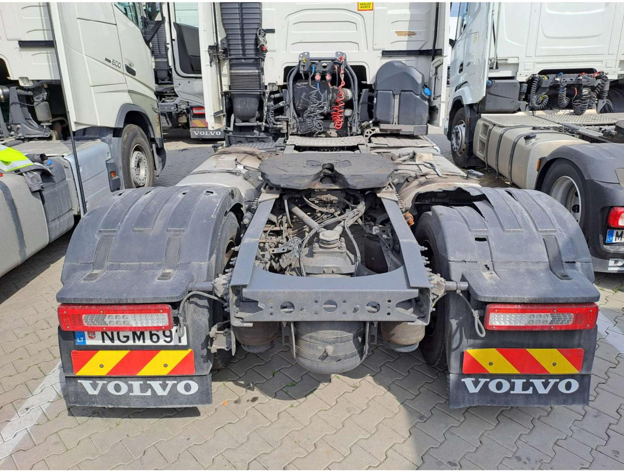 2023 Volvo FH 460 Globetrotter XL Varios i-Save - Tractor head: gambar 5 2023 Volvo FH 460 Globetrotter XL Varios i-Save - Tractor head: gambar 5