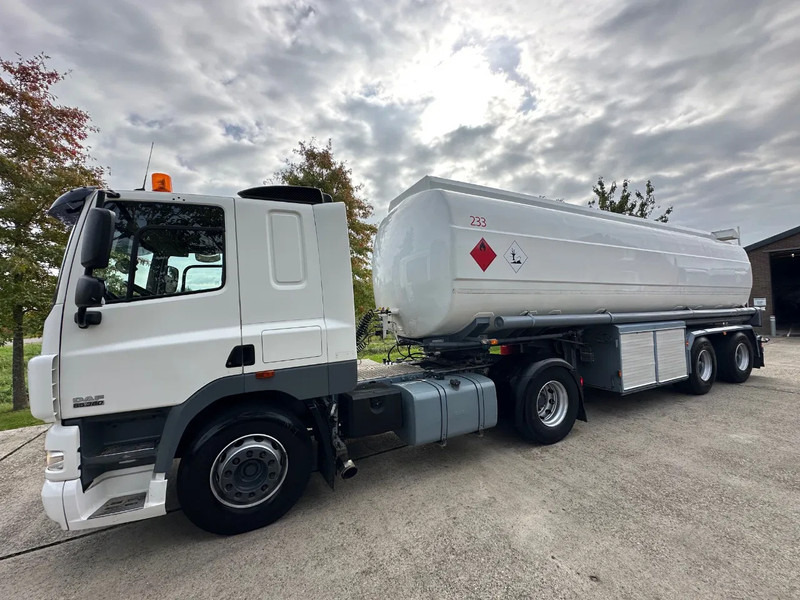 DAF CF 85.360 / NL TRUCK COMBI WITH NL TRAILER DIJSEL / 5 COMP. 37,2 m3 / EURO 5 - Truk tangki: gambar 3 DAF CF 85.360 / NL TRUCK COMBI WITH NL TRAILER DIJSEL / 5 COMP. 37,2 m3 / EURO 5 - Truk tangki: gambar 3