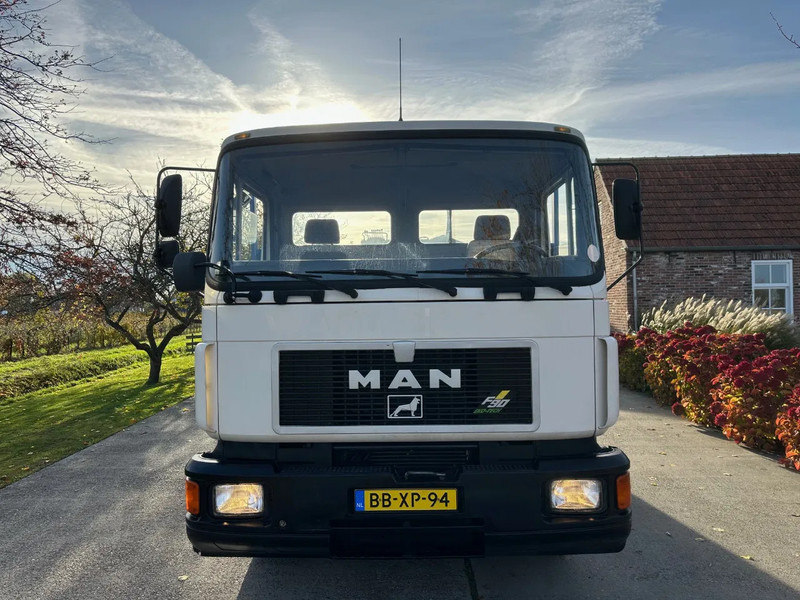 MAN 19.272 F90 / NL TRUCK / 4X2 / EURO1 / ATLAS AK140.1-6,2/1 / MANUAL / FIRST OWNER - Truk derek: gambar 2 MAN 19.272 F90 / NL TRUCK / 4X2 / EURO1 / ATLAS AK140.1-6,2/1 / MANUAL / FIRST OWNER - Truk derek: gambar 2