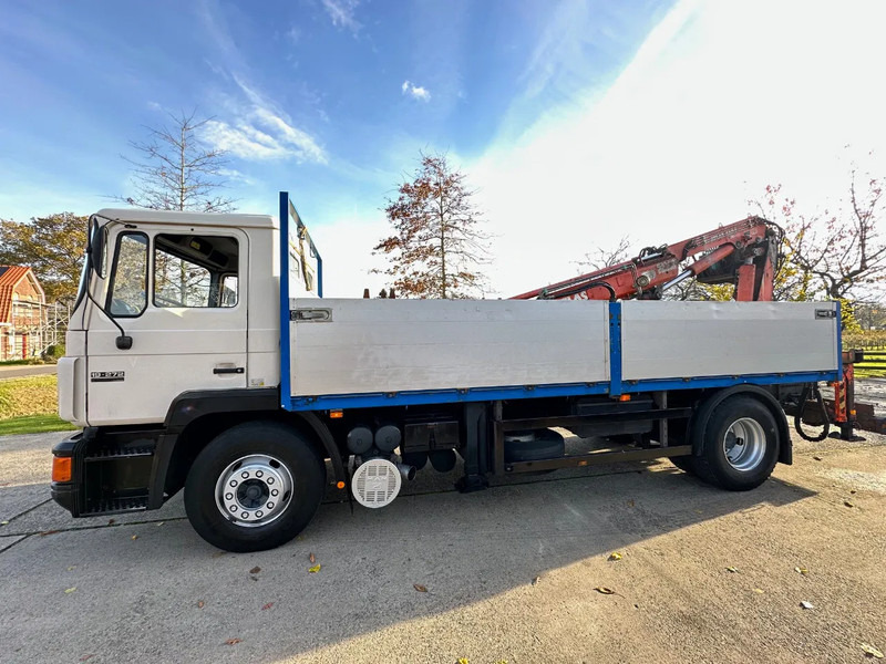 MAN 19.272 F90 / NL TRUCK / 4X2 / EURO1 / ATLAS AK140.1-6,2/1 / MANUAL / FIRST OWNER - Truk derek: gambar 4 MAN 19.272 F90 / NL TRUCK / 4X2 / EURO1 / ATLAS AK140.1-6,2/1 / MANUAL / FIRST OWNER - Truk derek: gambar 4