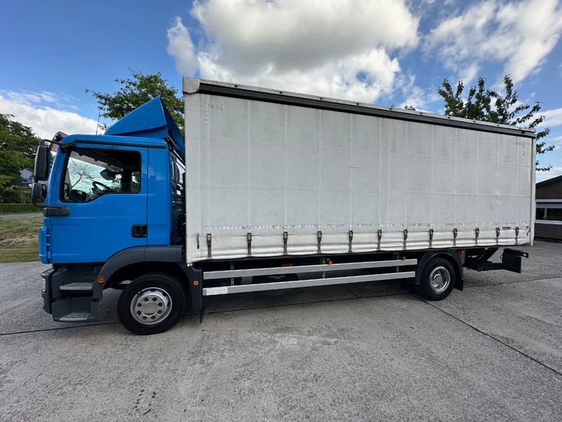 MAN TGM 15.250 / NL TRUCK / EURO 5 / SLIDING ROOF / BOX + TAILLIFT / FULL AIR / NAVI - Truk box: gambar 4 MAN TGM 15.250 / NL TRUCK / EURO 5 / SLIDING ROOF / BOX + TAILLIFT / FULL AIR / NAVI - Truk box: gambar 4