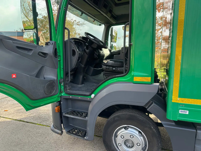 Mercedes-Benz Atego 1018 / NL TRUCK / EURO 6 / AIRCO / BOX+LIFT+SIDE DOOR / AUTOMATIC - Truk box: gambar 4 Mercedes-Benz Atego 1018 / NL TRUCK / EURO 6 / AIRCO / BOX+LIFT+SIDE DOOR / AUTOMATIC - Truk box: gambar 4