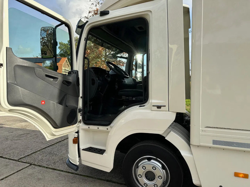 Mercedes-Benz Atego 916 / NL TRUCK / EURO 6 / TOP CONDITION!! / ELEC. SLIDING DOOR+DOUBLE SIDE DOOR+STEP / NEW TACHO - Truk box: gambar 4 Mercedes-Benz Atego 916 / NL TRUCK / EURO 6 / TOP CONDITION!! / ELEC. SLIDING DOOR+DOUBLE SIDE DOOR+STEP / NEW TACHO - Truk box: gambar 4