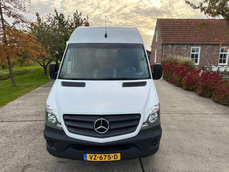Mercedes-Benz Sprinter 313 CDI / L2H2 / AUTOMAAT / NL BUS / 130 PK / 2-ZITS / CC / AIRCO / CAMERA - Van panel: gambar 2 Mercedes-Benz Sprinter 313 CDI / L2H2 / AUTOMAAT / NL BUS / 130 PK / 2-ZITS / CC / AIRCO / CAMERA - Van panel: gambar 2