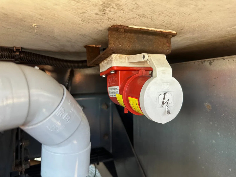 Leasing Scania P280 / NL TRUCK / EURO 6 / FULL AIR / CARRIER SUPRA 1250 / TOPCONDITION / LIFT+DOORS Scania P280 / NL TRUCK / EURO 6 / FULL AIR / CARRIER SUPRA 1250 / TOPCONDITION / LIFT+DOORS: gambar 9 Leasing Scania P280 / NL TRUCK / EURO 6 / FULL AIR / CARRIER SUPRA 1250 / TOPCONDITION / LIFT+DOORS Scania P280 / NL TRUCK / EURO 6 / FULL AIR / CARRIER SUPRA 1250 / TOPCONDITION / LIFT+DOORS: gambar 9