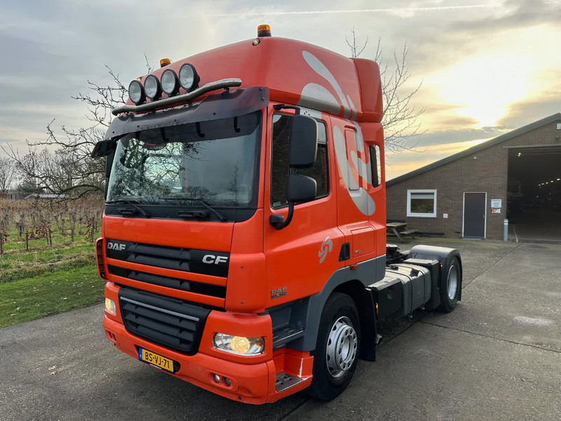 DAF CF 85.360 / EURO5 / NL TRUCK / 4X2 / NEW TACHO / SPACECAB / AIRCO / AUTOMATIC - Tractor head: gambar 1 DAF CF 85.360 / EURO5 / NL TRUCK / 4X2 / NEW TACHO / SPACECAB / AIRCO / AUTOMATIC - Tractor head: gambar 1
