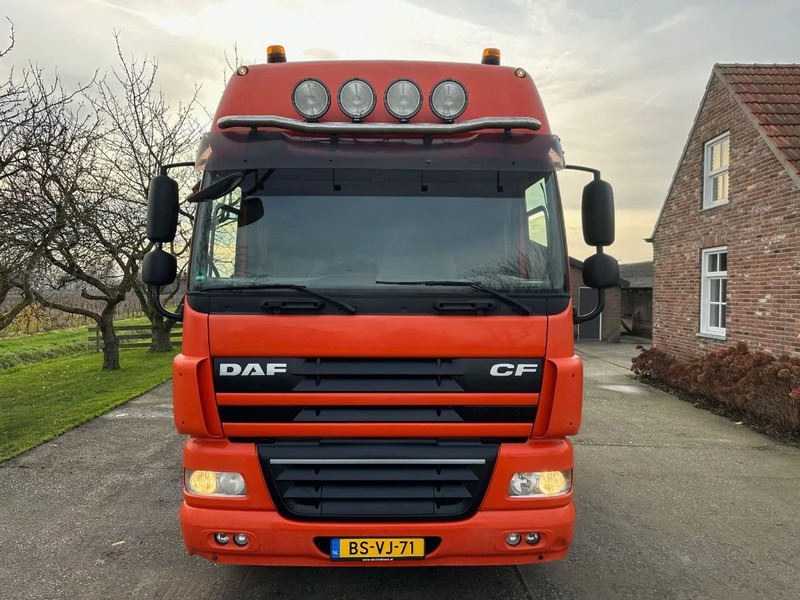 DAF CF 85.360 / EURO5 / NL TRUCK / 4X2 / NEW TACHO / SPACECAB / AIRCO / AUTOMATIC - Tractor head: gambar 2 DAF CF 85.360 / EURO5 / NL TRUCK / 4X2 / NEW TACHO / SPACECAB / AIRCO / AUTOMATIC - Tractor head: gambar 2