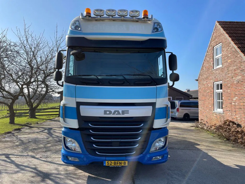 DAF XF 106.460 / NL TRUCK / EURO6 / HYDRAULICS / SLIDING 5th WHEEL / 9 TON FRONTAXLE - Tractor head: gambar 3 DAF XF 106.460 / NL TRUCK / EURO6 / HYDRAULICS / SLIDING 5th WHEEL / 9 TON FRONTAXLE - Tractor head: gambar 3