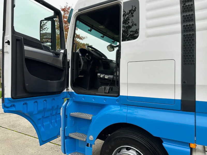 MAN TGX 26.480 / NL TRUCK / RETARDER / EURO 6 / 6X2 / LIFT+STEER AXLE / 60T - Tractor head: gambar 4 MAN TGX 26.480 / NL TRUCK / RETARDER / EURO 6 / 6X2 / LIFT+STEER AXLE / 60T - Tractor head: gambar 4