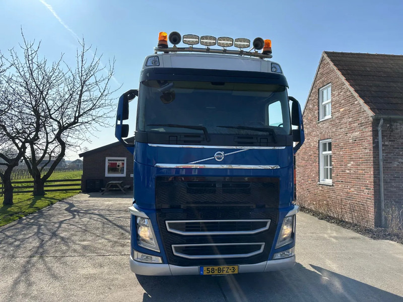 Volvo FH 460 / NL TRUCK / GLOBE / 6X2 / 2 TANK / I-Parkcool - Tractor head: gambar 2 Volvo FH 460 / NL TRUCK / GLOBE / 6X2 / 2 TANK / I-Parkcool - Tractor head: gambar 2