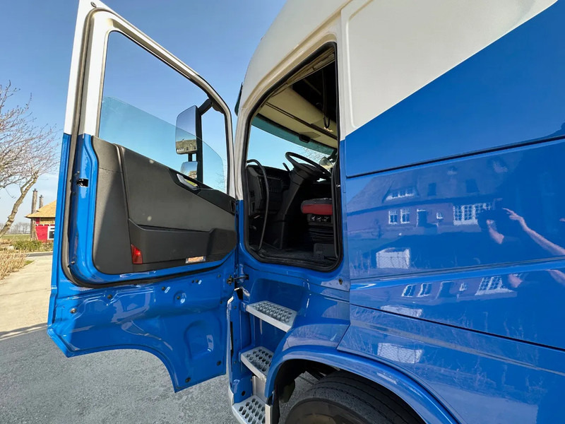 Volvo FH 460 / NL TRUCK / GLOBE / 6X2 / 2 TANK / I-Parkcool - Tractor head: gambar 5 Volvo FH 460 / NL TRUCK / GLOBE / 6X2 / 2 TANK / I-Parkcool - Tractor head: gambar 5