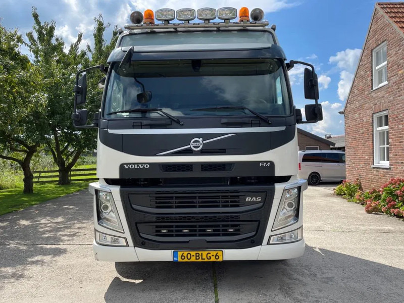 Volvo FM 460 EURO 6 / TOP!! / NL TRUCK / GLOBETROTTER / SAFETY SYSTEMS - Tractor head: gambar 2 Volvo FM 460 EURO 6 / TOP!! / NL TRUCK / GLOBETROTTER / SAFETY SYSTEMS - Tractor head: gambar 2