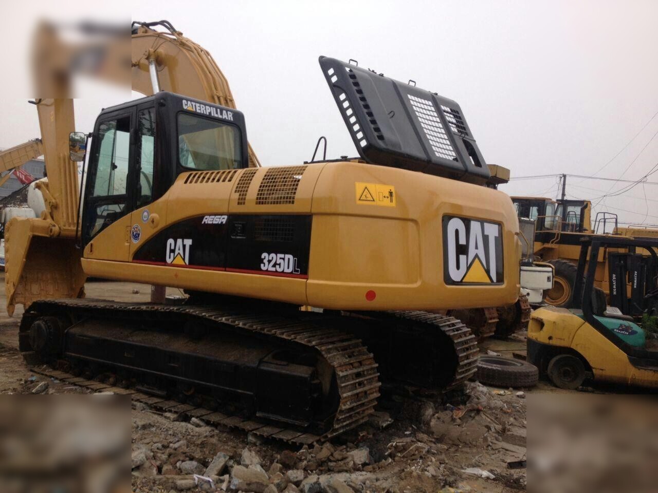 CATERPILLAR 325DL - Ekskavator perayap: gambar 2 CATERPILLAR 325DL - Ekskavator perayap: gambar 2
