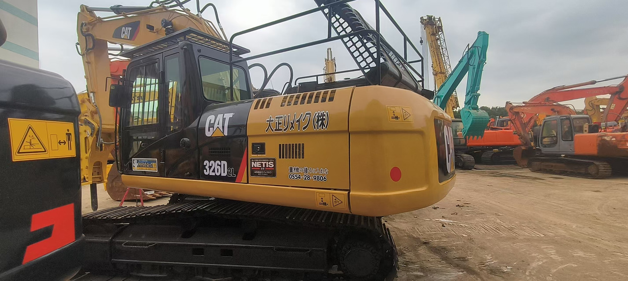 CATERPILLAR 326D2L - Ekskavator: gambar 1 CATERPILLAR 326D2L - Ekskavator: gambar 1