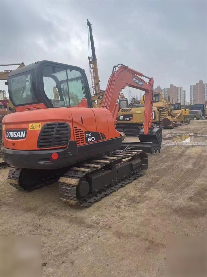 DOOSAN DX60 - Ekskavator perayap: gambar 2 DOOSAN DX60 - Ekskavator perayap: gambar 2