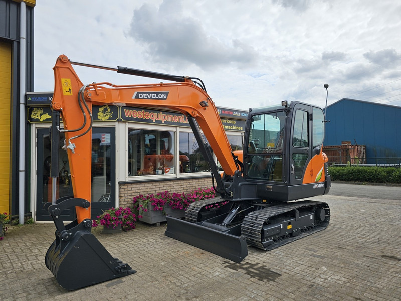 Develon DX60E-10N - Ekskavator mini: gambar 2 Develon DX60E-10N - Ekskavator mini: gambar 2