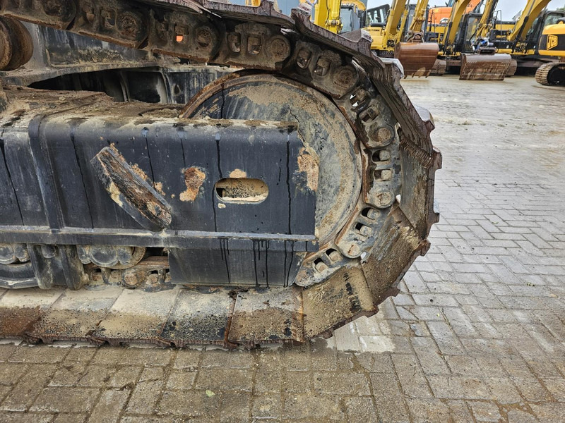 Ekskavator perayap Hitachi EX800H-5: gambar 20 Ekskavator perayap Hitachi EX800H-5: gambar 20