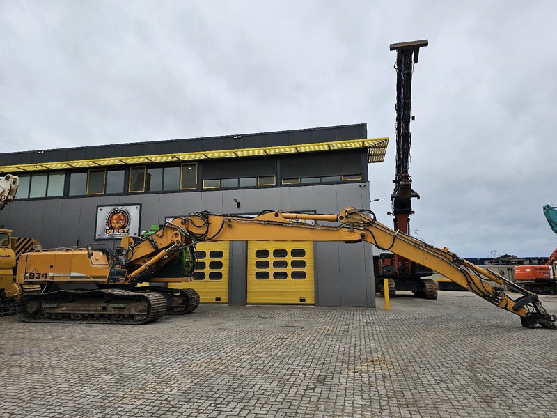 Ekskavator perayap Liebherr R934C: gambar 16 Ekskavator perayap Liebherr R934C: gambar 16