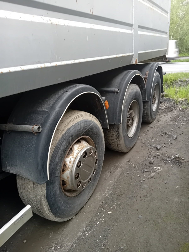 Sisu E18 630 - Truk jungkit: gambar 5 Sisu E18 630 - Truk jungkit: gambar 5