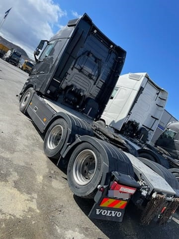 Volvo FH 540 6x2 Retarder New TUV - Tractor head: gambar 4 Volvo FH 540 6x2 Retarder New TUV - Tractor head: gambar 4