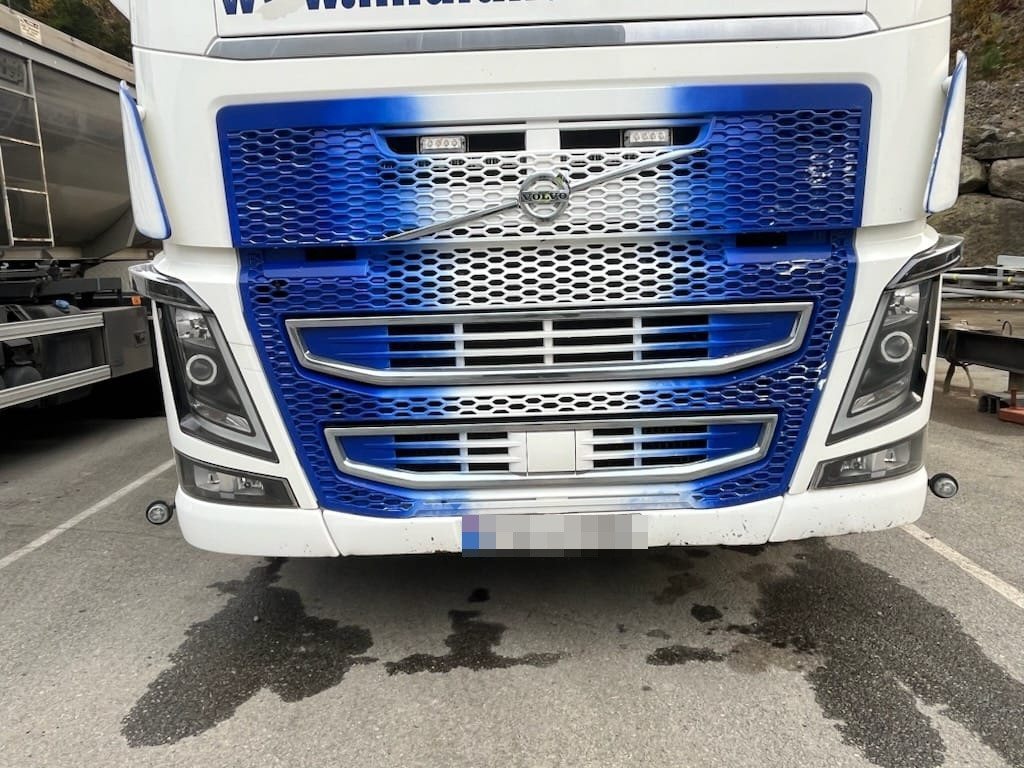 Volvo FH 540 - Truk jungkit: gambar 4 Volvo FH 540 - Truk jungkit: gambar 4