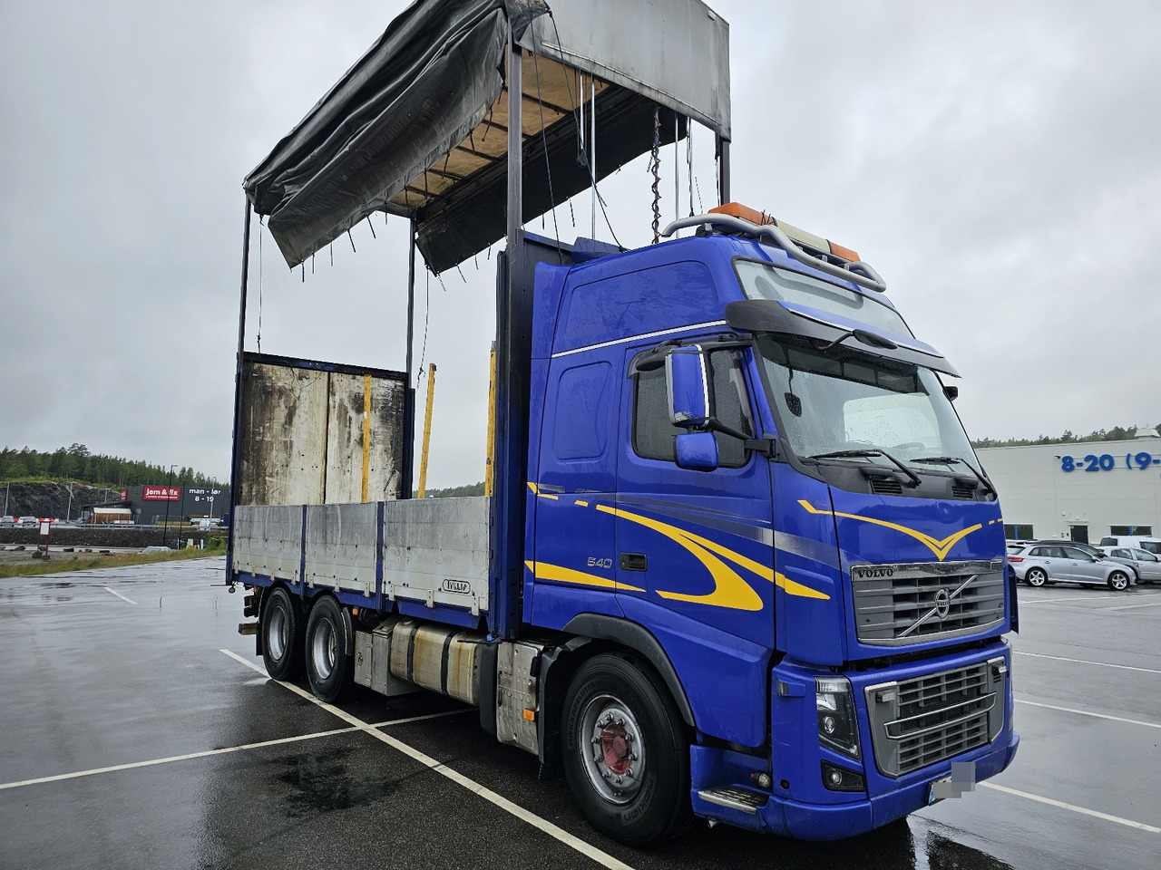Volvo FH16 540 6x4 - Truk dengan terpal samping: gambar 1 Volvo FH16 540 6x4 - Truk dengan terpal samping: gambar 1