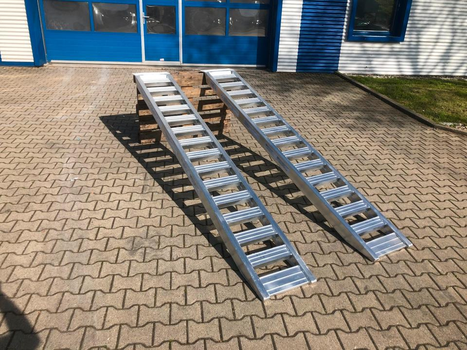 Alurampen Satz 3m 3000KG Minibagger Minilader Quad Auffahrrampe *INKL.19% MWST* - Memuat ramp: gambar 5 Alurampen Satz 3m 3000KG Minibagger Minilader Quad Auffahrrampe *INKL.19% MWST* - Memuat ramp: gambar 5